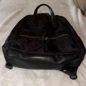 Gently Loved Travanti Black Nylon Lightweight Travel Computer Backpack